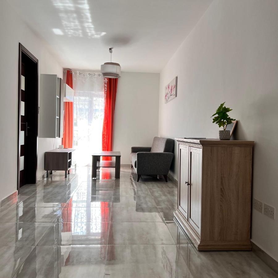 F4 Room 3, Private Room Two Single Beds Shared Bathroom 음시다 외부 사진