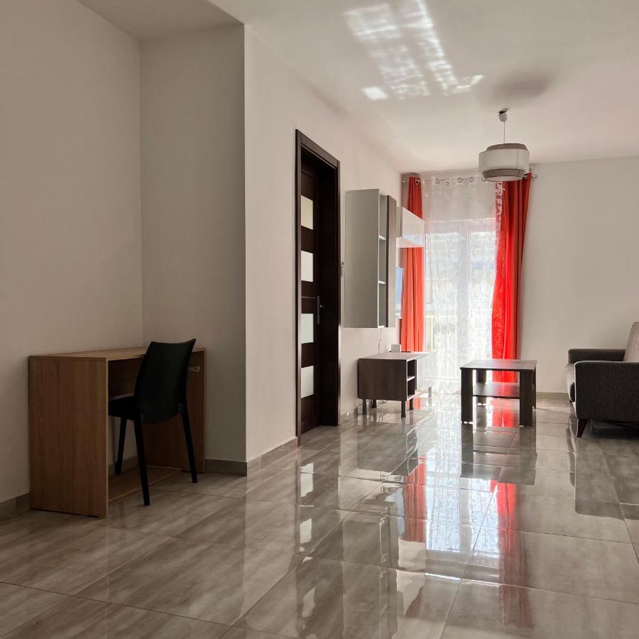 F4 Room 3, Private Room Two Single Beds Shared Bathroom 음시다 외부 사진