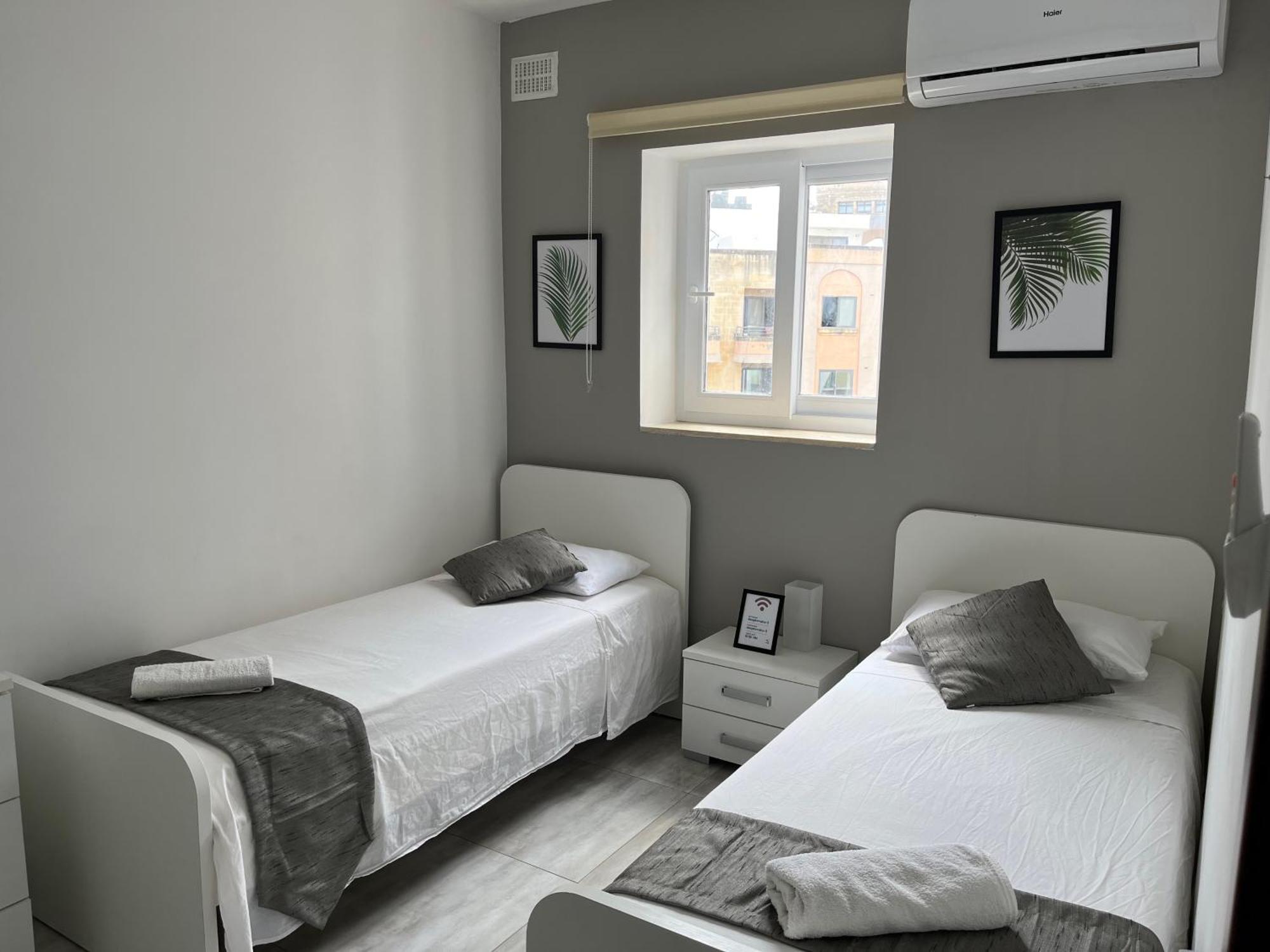 F4 Room 3, Private Room Two Single Beds Shared Bathroom 음시다 외부 사진